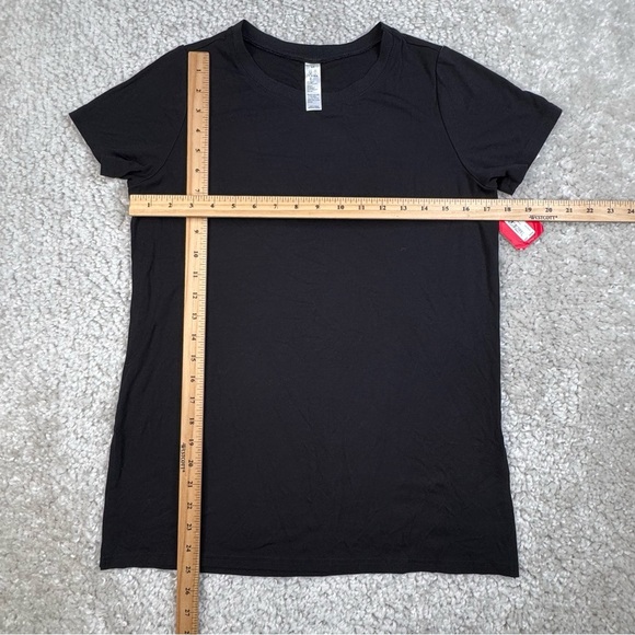 NEW Spanx Perfect Length Short Sleeve Tee in Black. 50169R. Small - Picture 10 of 10